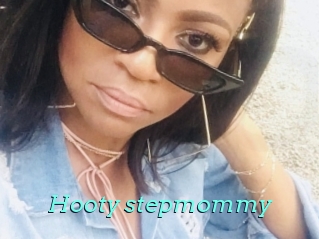Hooty_stepmommy