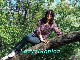 LadyyMonica
